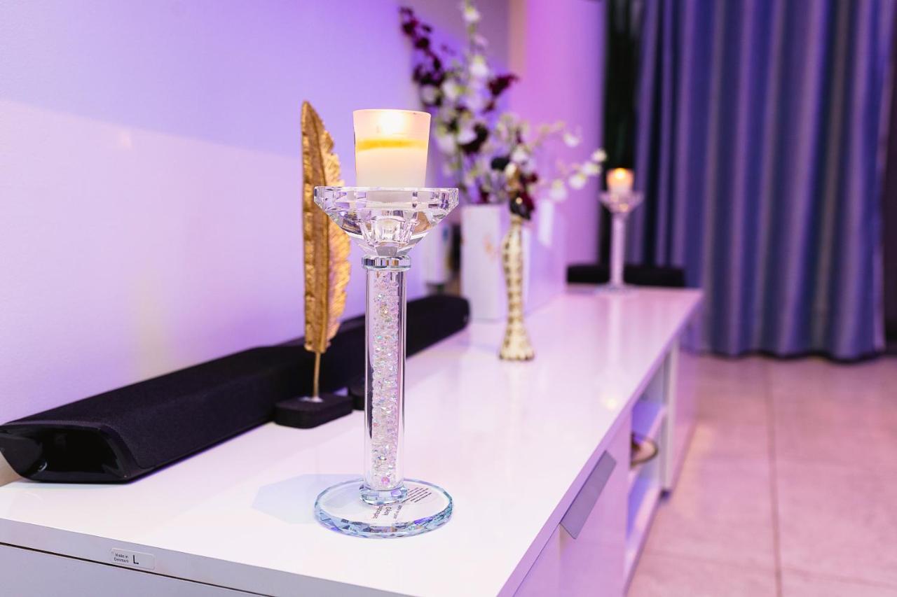 Piano And Gold At The Signature, Tetteh Quarshie Akkra Exterior foto